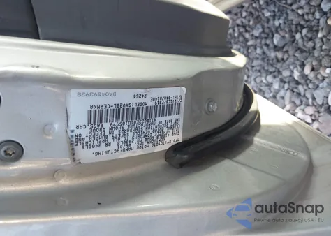 2001 Toyota Camry Le from USA, damaged, VIN 4T1BG22K01U105979